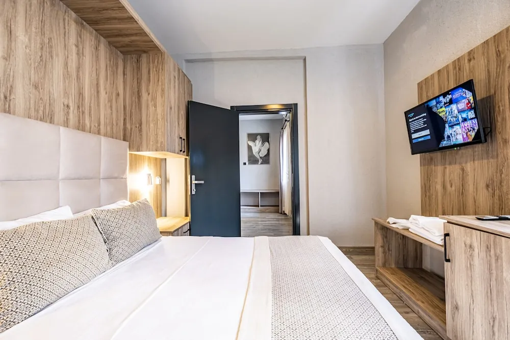 One Bedroom Suite
