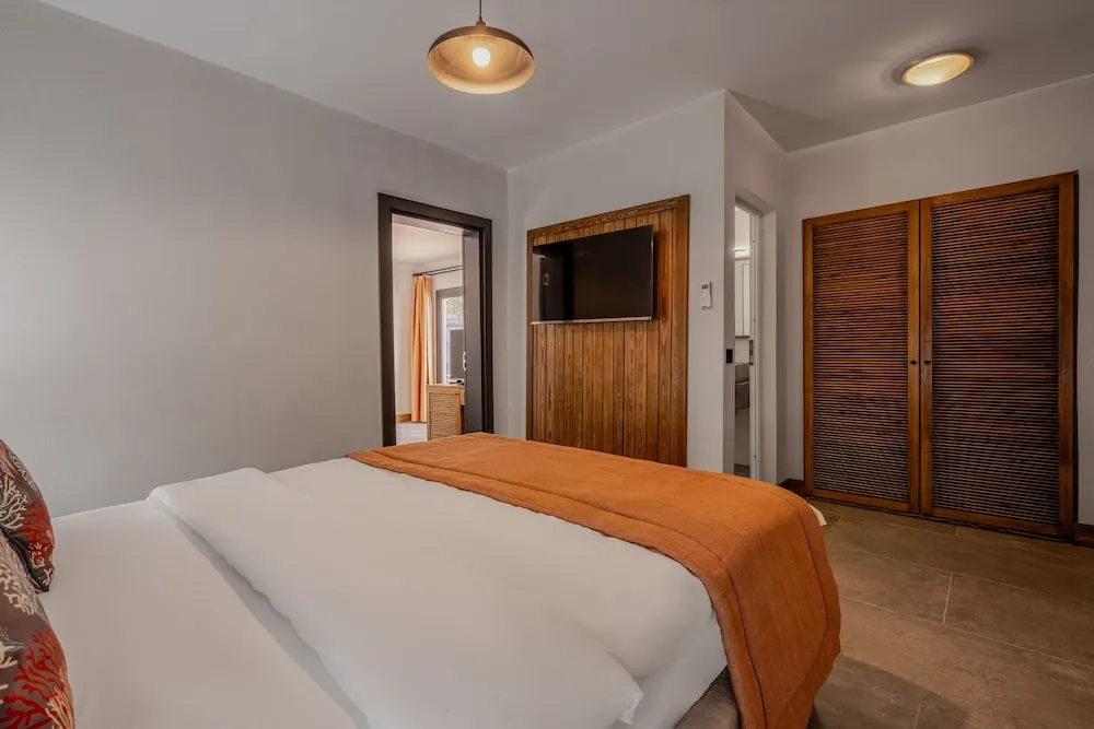 One Bedroom Suite