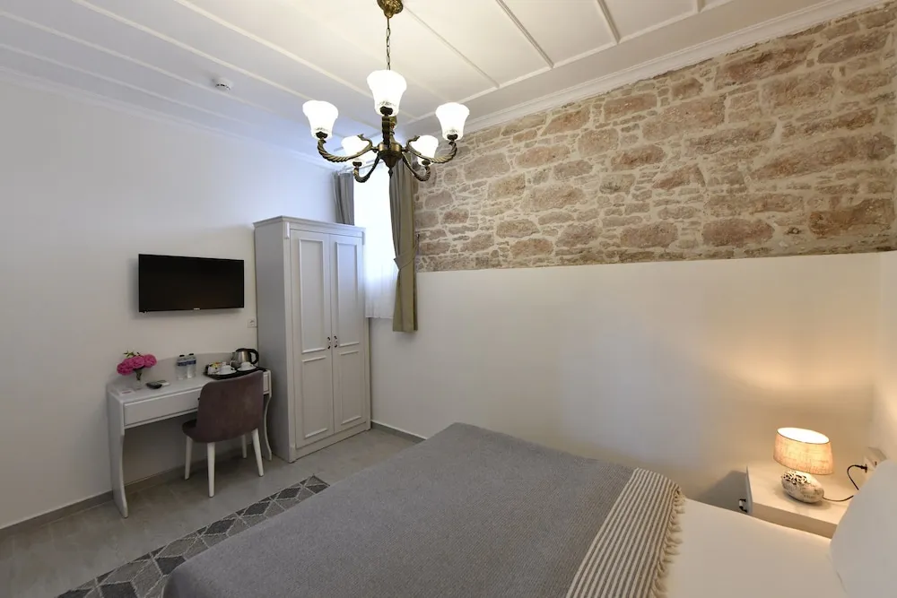 Economy Tek Büyük Yataklı Oda