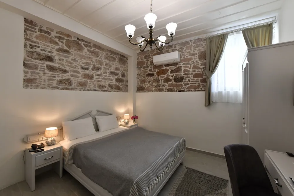 Economy Tek Büyük Yataklı Oda