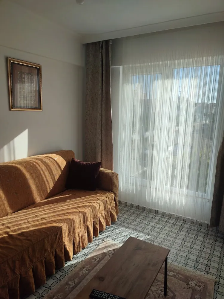 Classic Apart Daire, 1 Büyük (Queen) Boy Yatak ve Çekyat