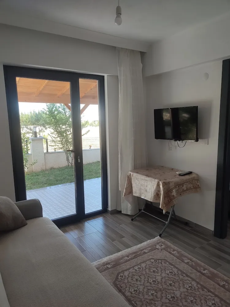 Classic Apart Daire, 1 Büyük (Queen) Boy Yatak ve Çekyat