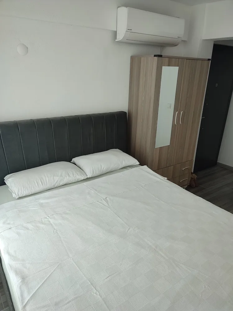 Classic Apart Daire, 1 Büyük (Queen) Boy Yatak ve Çekyat