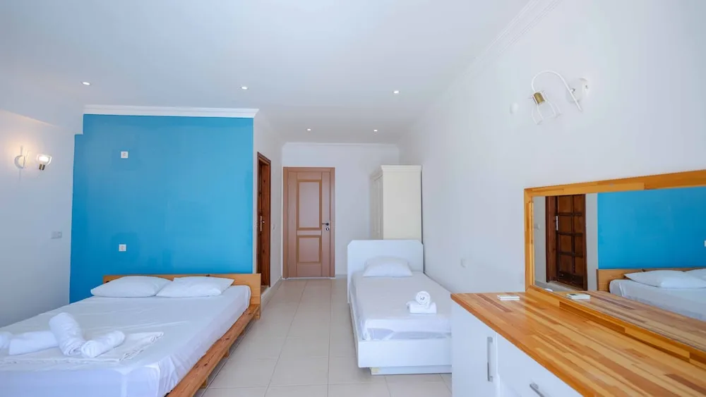 Comfort Üç Kişilik Oda, Birden Çok Yatak, Banyolu/Duşlu, Deniz Manzaralı