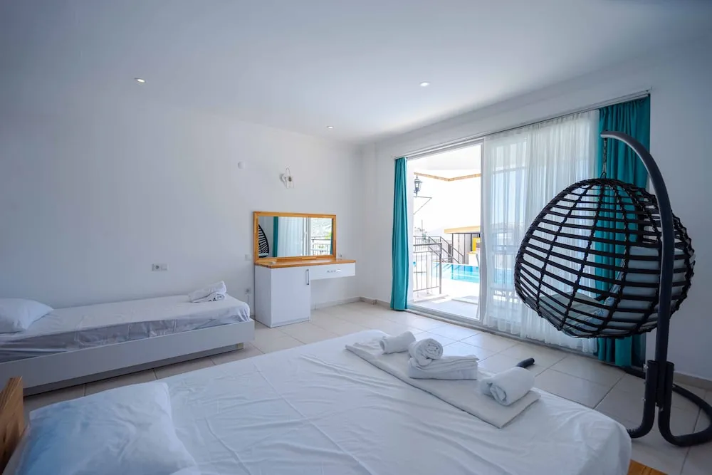 Comfort Üç Kişilik Oda, Birden Çok Yatak, Banyolu/Duşlu, Deniz Manzaralı