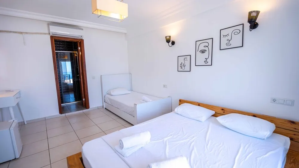 Classic Üç Kişilik Oda, Balkon/Veranda, Marina Manzaralı