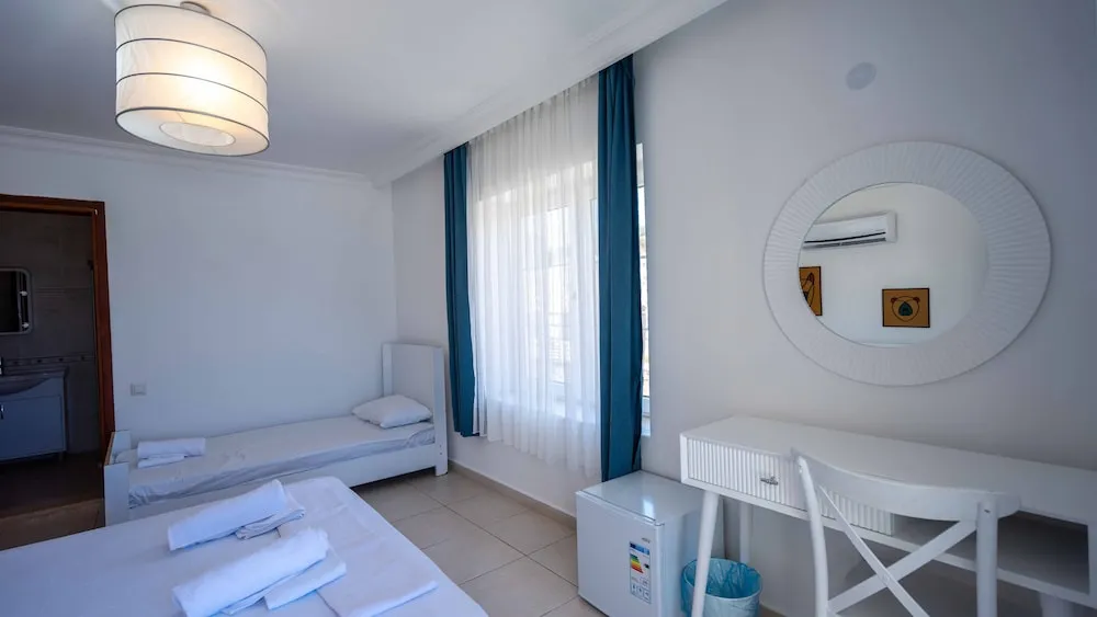 Classic Üç Kişilik Oda, Balkon/Veranda, Deniz Manzaralı