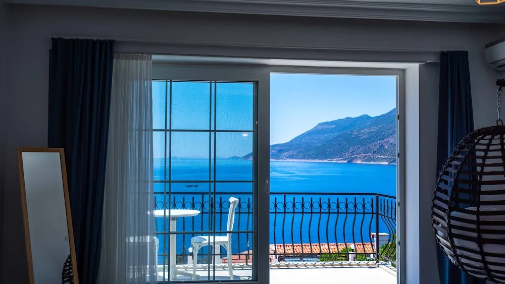 Superior Dört Kişilik Oda, Birden Çok Yatak, Balkon, Deniz Manzaralı