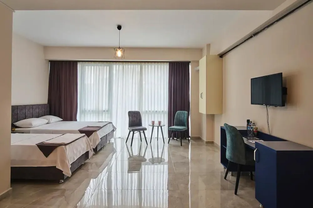 Tripple Serenity Suite, City View