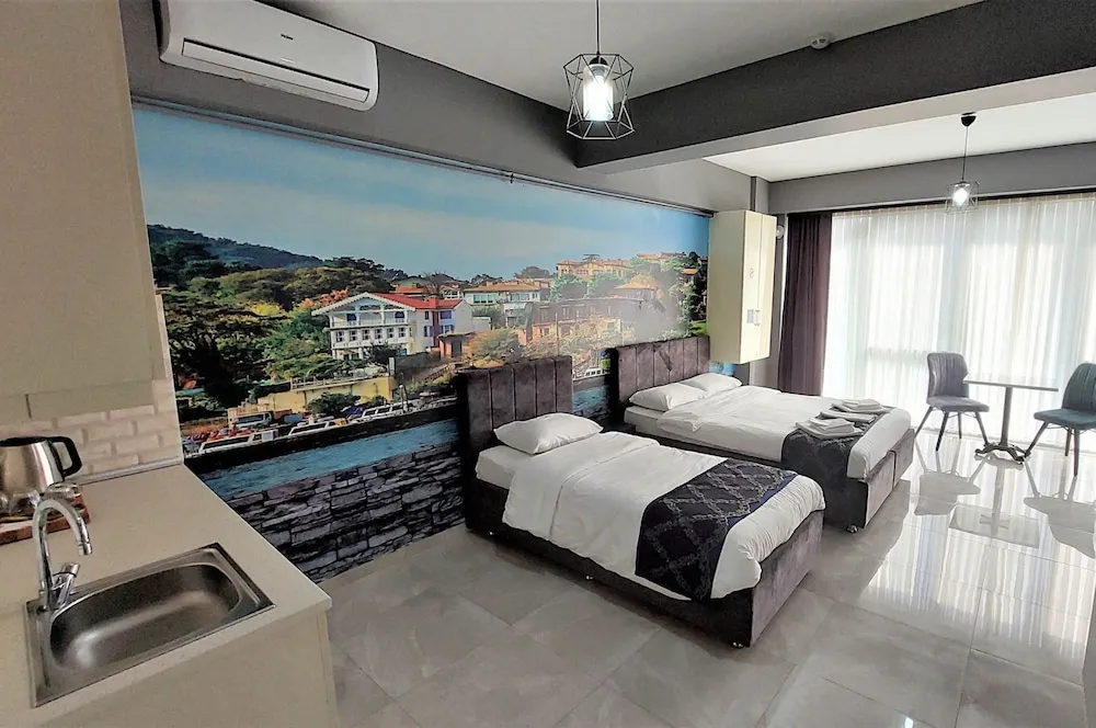 Tripple Serenity Suite, City View