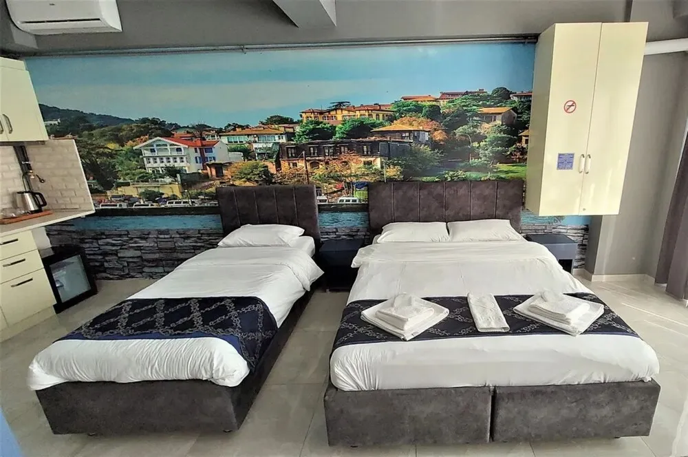 Tripple Serenity Suite, City View