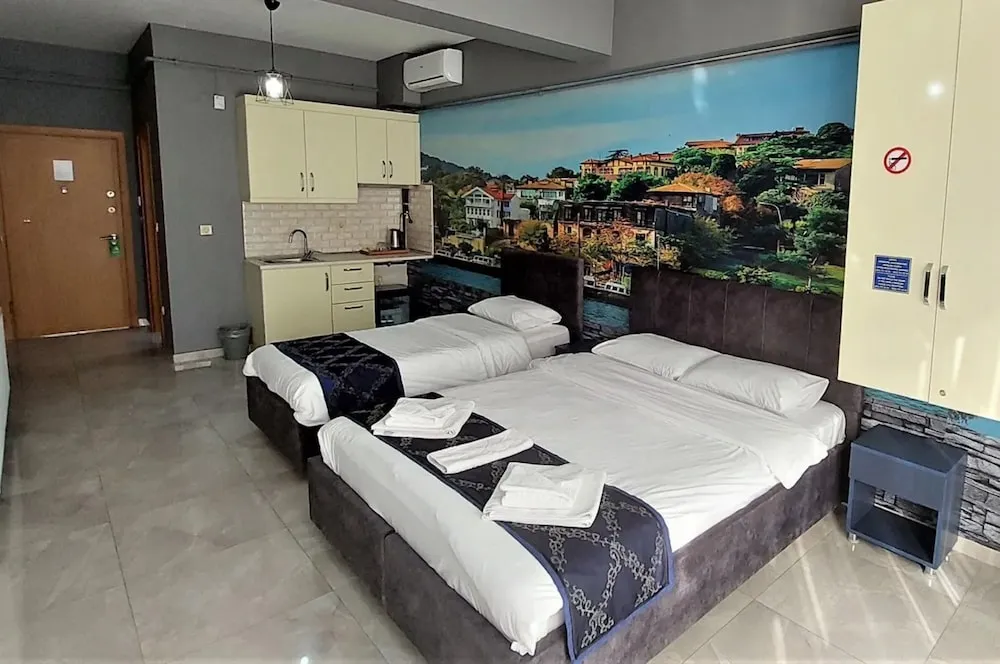 Tripple Serenity Suite, City View