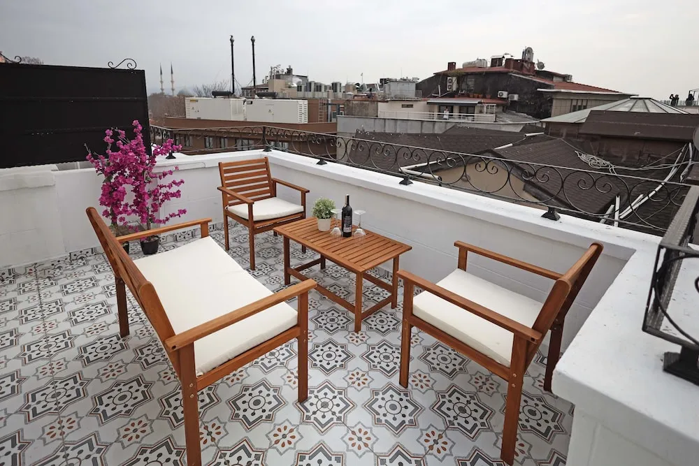 Çatı Katı Süiti (Penthouse), Teras