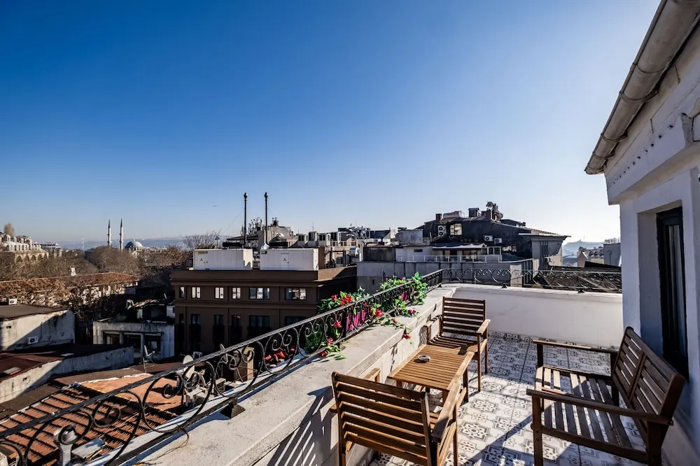 Çatı Katı Süiti (Penthouse), Teras