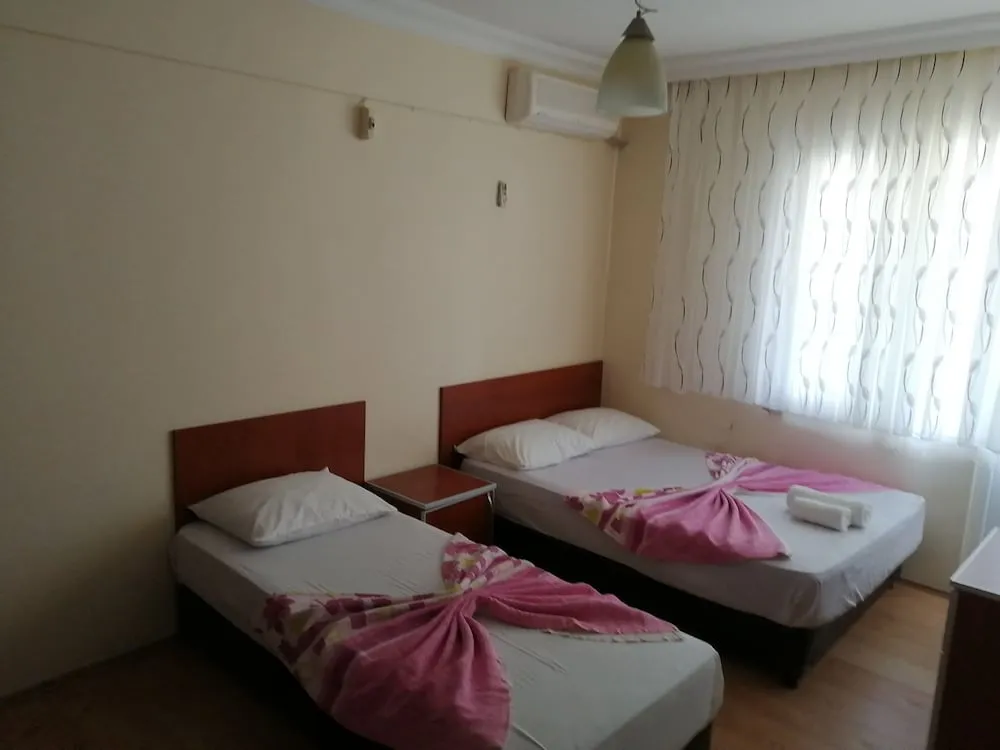 Standard Üç Kişilik Oda
