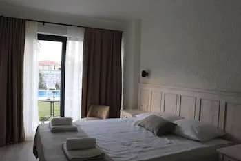 Cemal Alaçatı Hotel