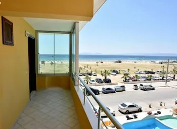 Varol Otel