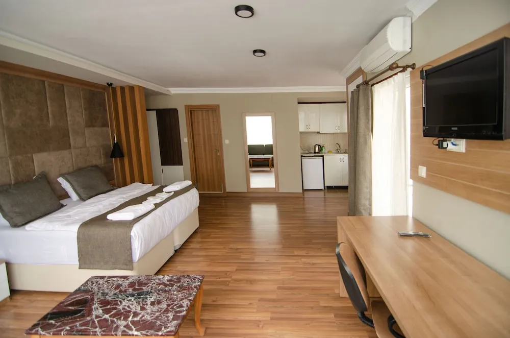 Comfort Tek Büyük Yataklı Oda