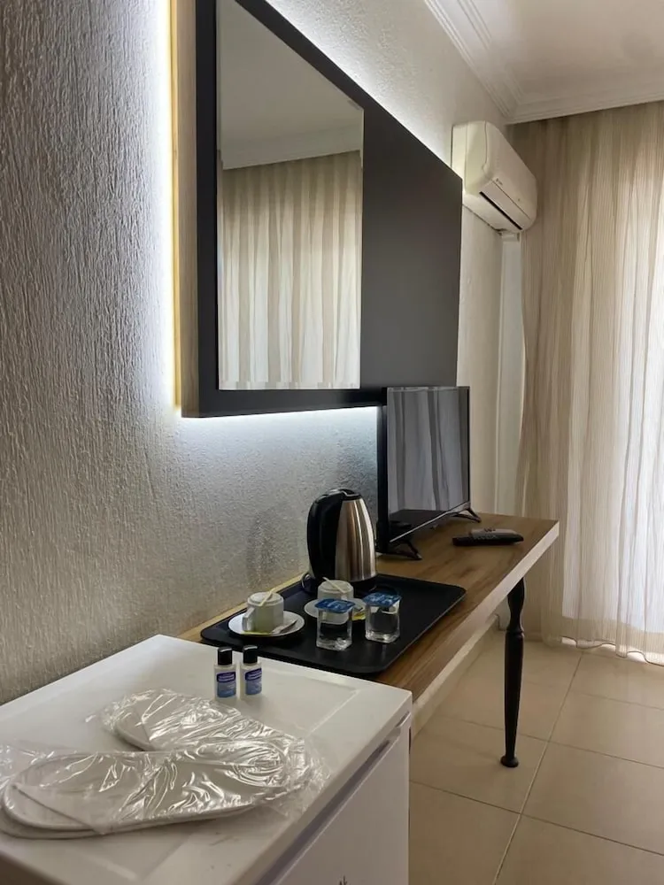 Standard Tek Büyük Yataklı Oda