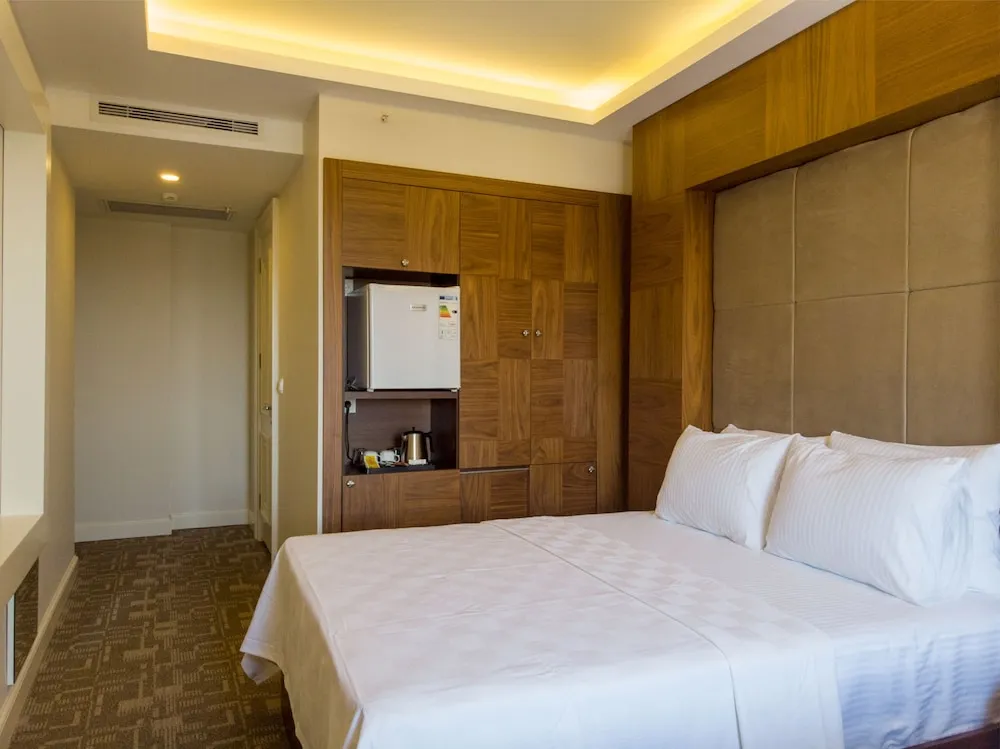 Standard Büyük Yataklı Tek Kişilik Oda, 1 Büyük (Queen) Boy Yatak, Şehir Manzaralı