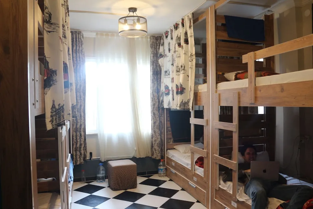 Ortak Ranzalı Oda, Karma Ranzalı Oda (8 Beds)