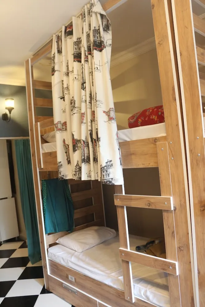 Ortak Ranzalı Oda, Karma Ranzalı Oda (8 Beds)