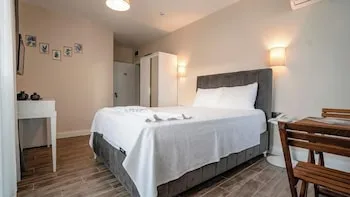 Limis Otel