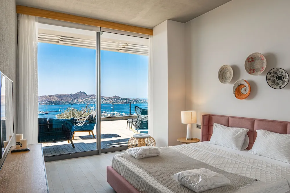 3+1 Villa Residence with Large  Private Pool