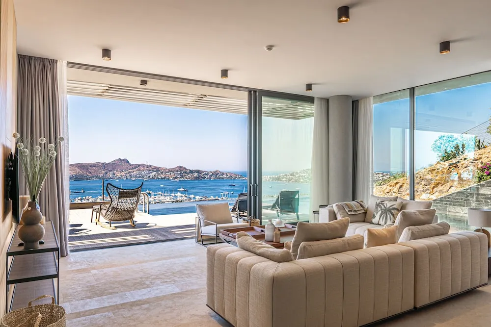 3+1 Villa Residence with Large  Private Pool