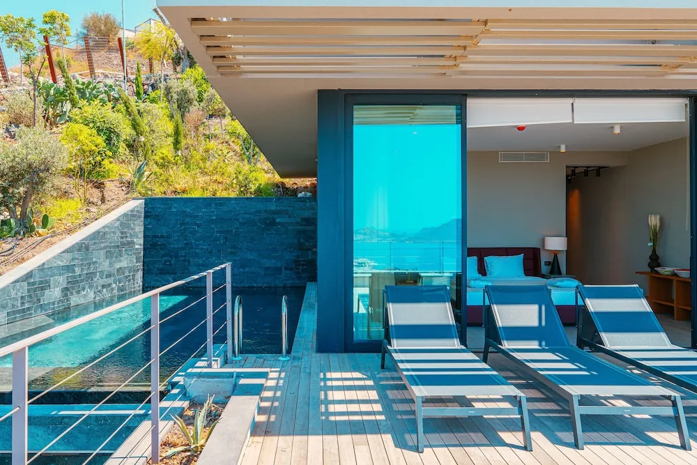 4+1 Villa Residence with Private Pool