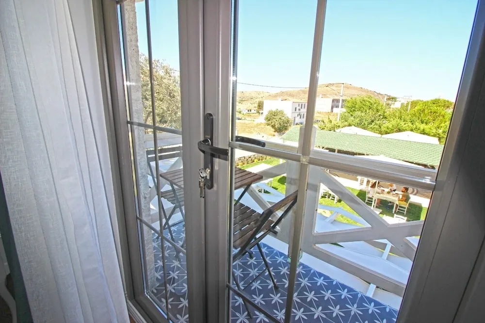 Deluxe Üç Kişilik Oda, Balkon