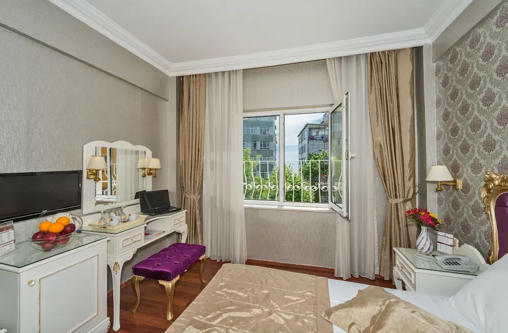 Standard Tek Büyük Yataklı Oda