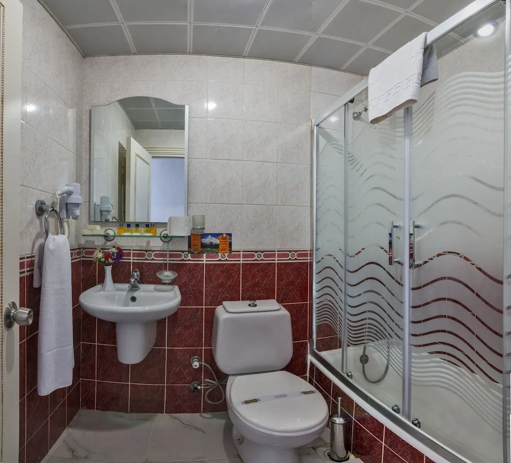 Standard Üç Kişilik Oda