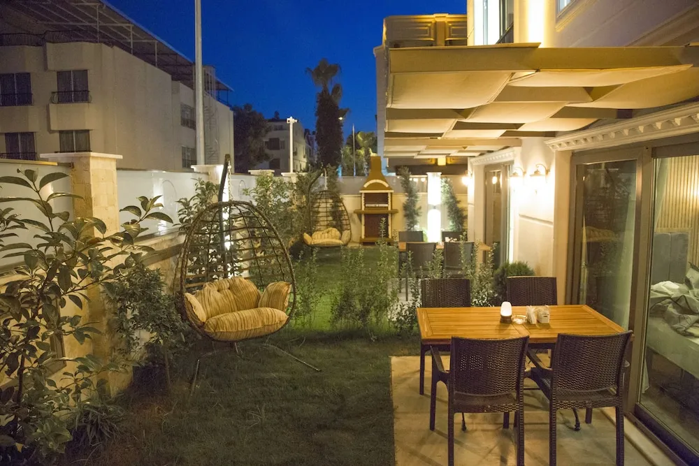 Triple Garden Suite
