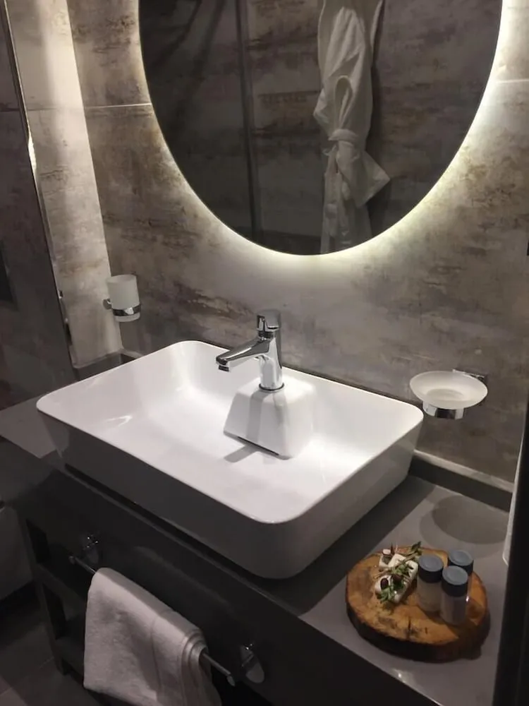 Standard Deluxe Room