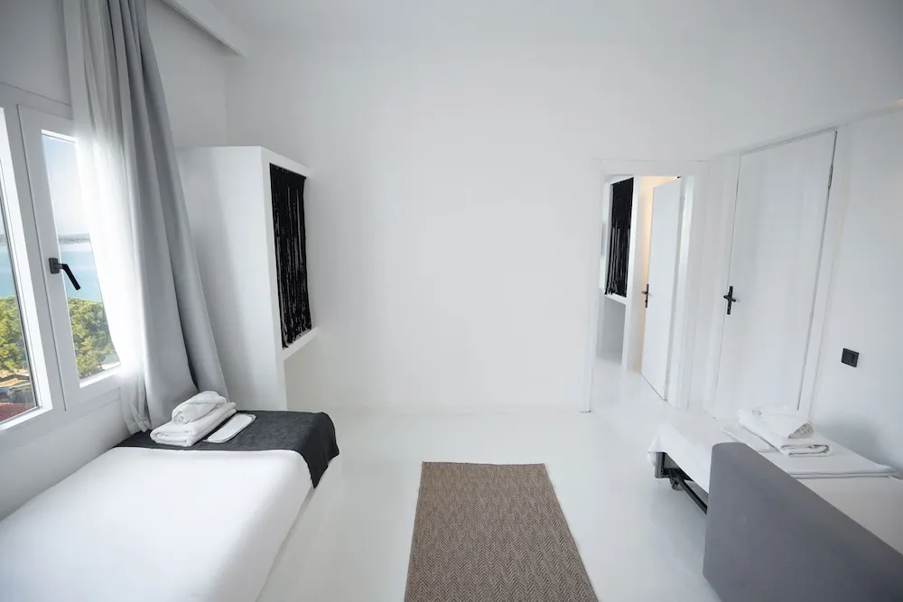 Deluxe Dört Kişilik Oda