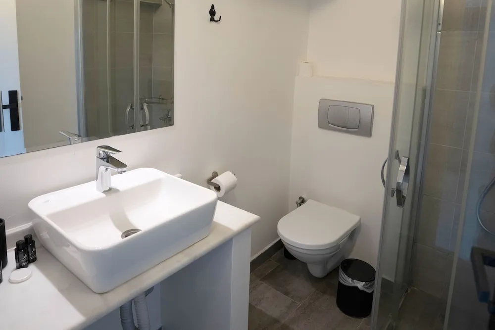 Deluxe Üç Kişilik Oda