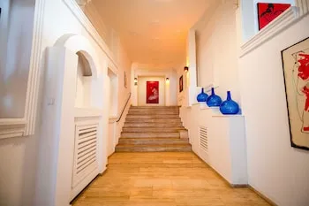 Çamlık 87 Hotel Ayvalık