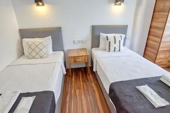 Çamlık 87 Hotel Ayvalık