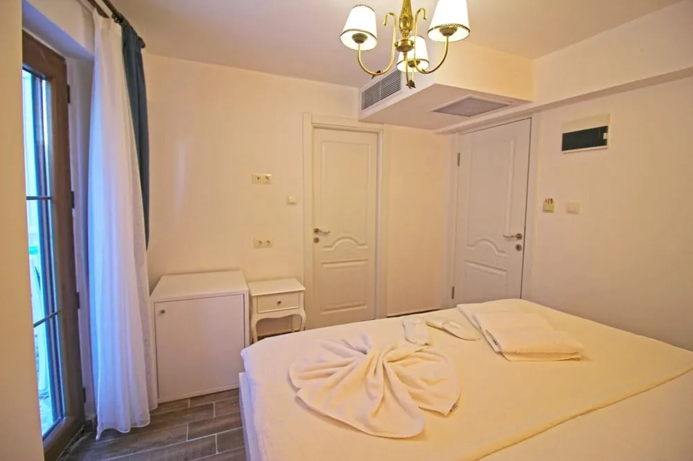 Economy Tek Büyük Yataklı Oda (Basement)