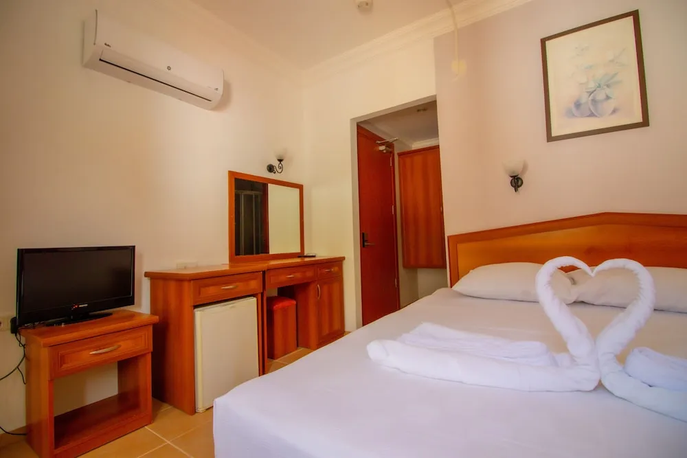 Standard Tek Büyük Yataklı Oda