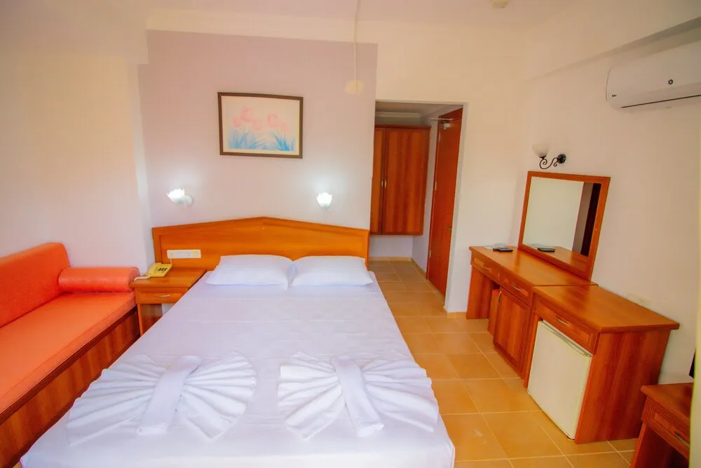 Standard Üç Kişilik Oda