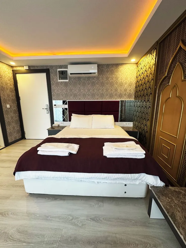 Deluxe Oda, 1 Büyük (Queen) Boy Yatak, Sigara İçilmez, Balkon