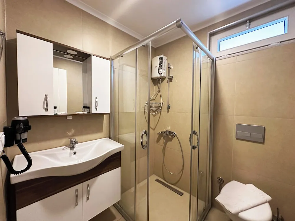 Deluxe Oda, 1 Büyük (Queen) Boy Yatak, Sigara İçilmez, Balkon