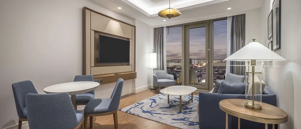 Family Oda, 1 En Büyük (King) Boy Yatak, Teras