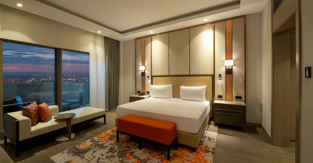 King One Bedroom Suite with Terrace