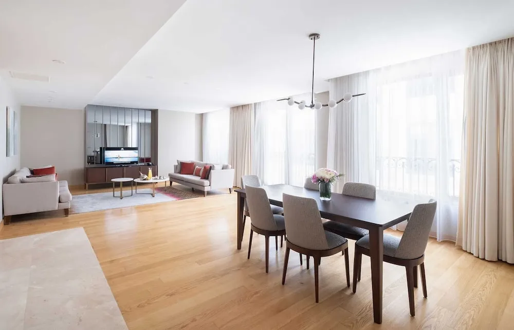 Park Prestige Suites Two Bedroom Apartment City View