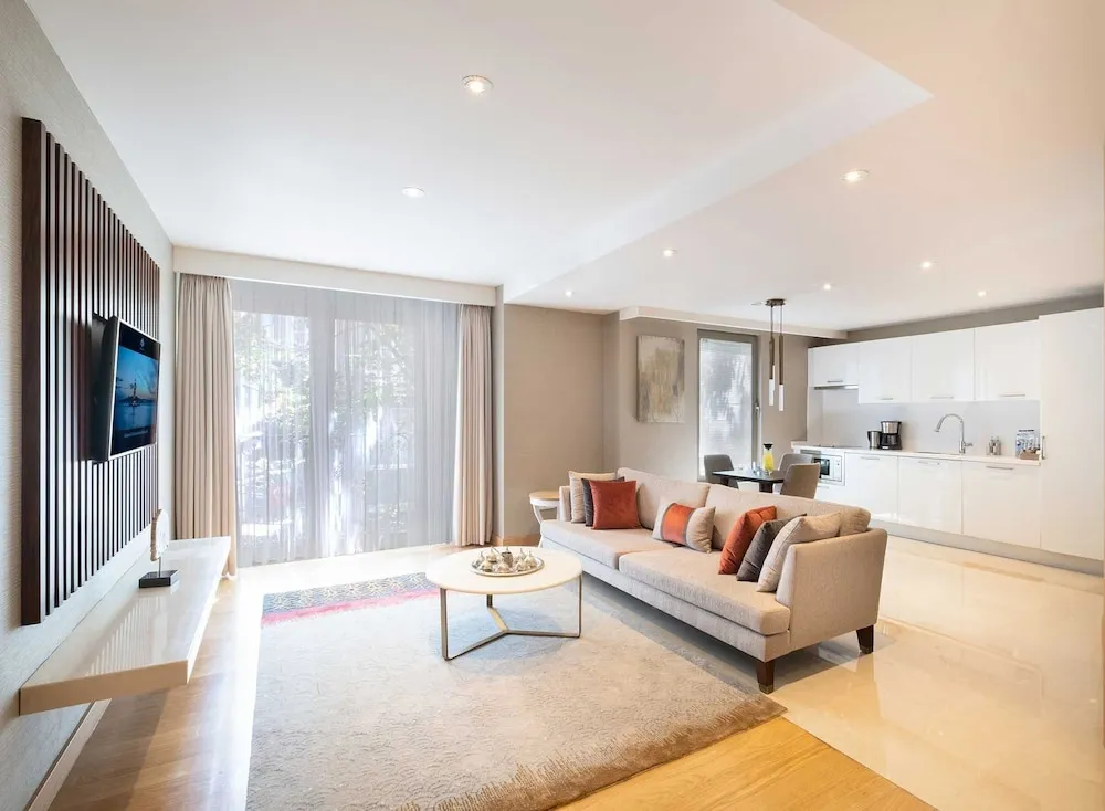 Park Prestige Suites One Bedroom Apartment City View