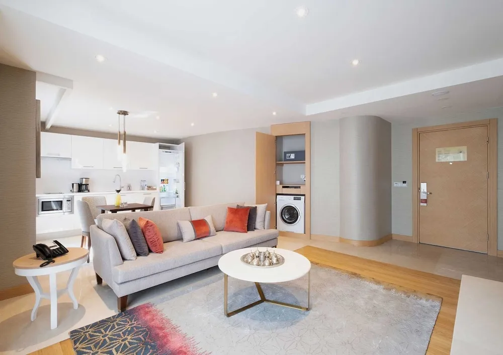 Park Prestige Suites One Bedroom Apartment City View