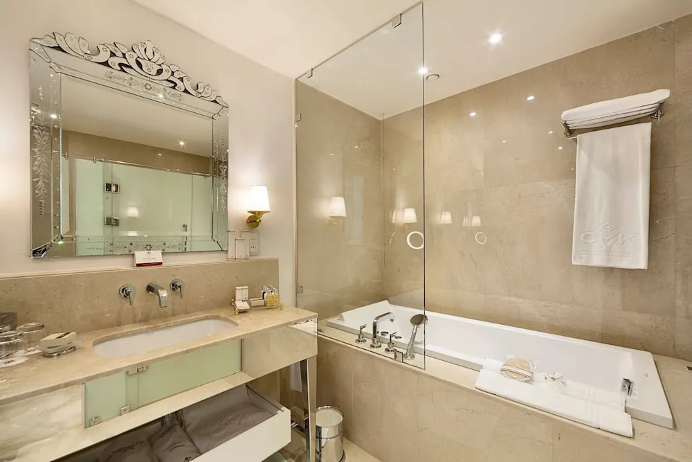 Deluxe Room with City View